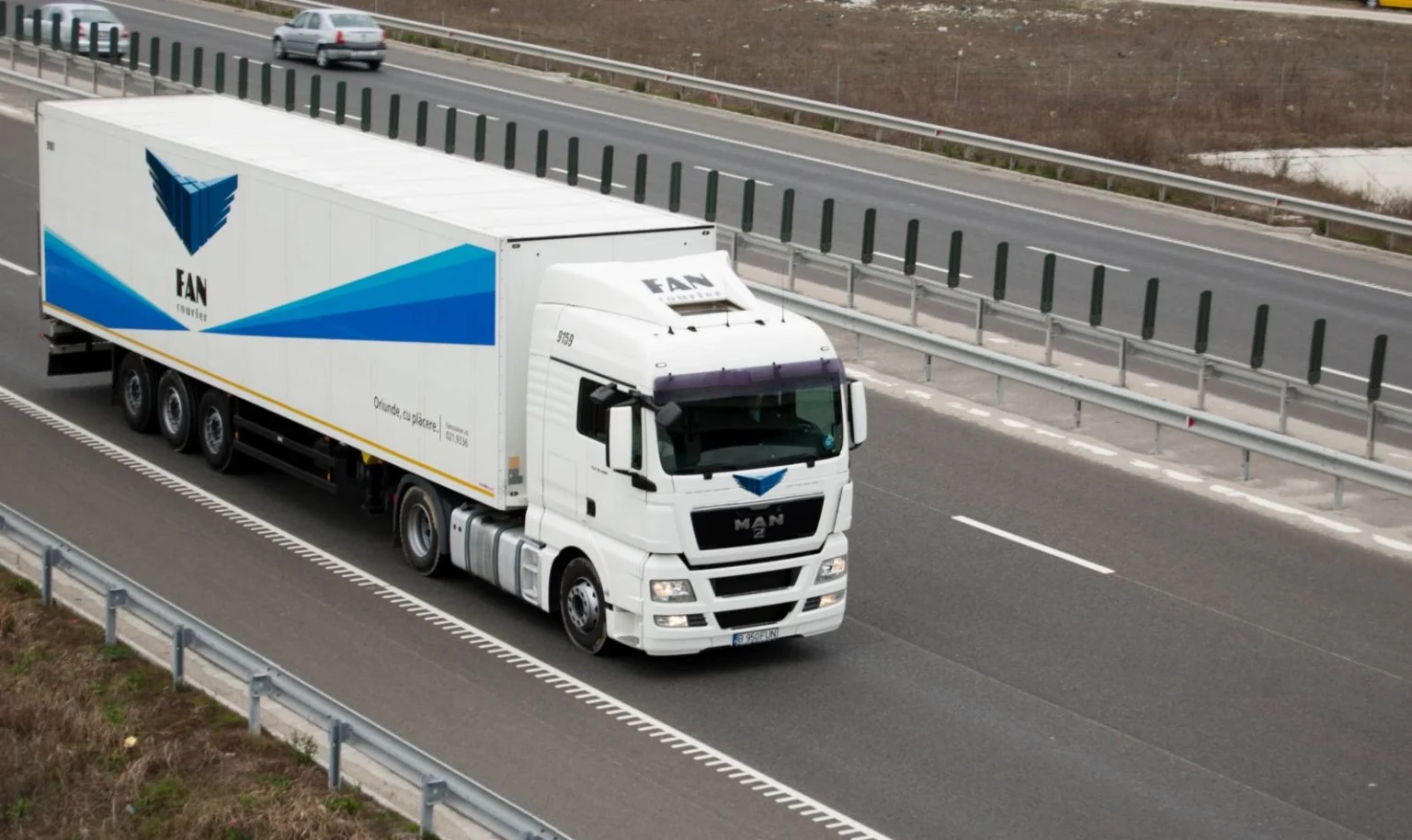 newit FAN Courier Livrari Gratuite contact telefon sesizari colete