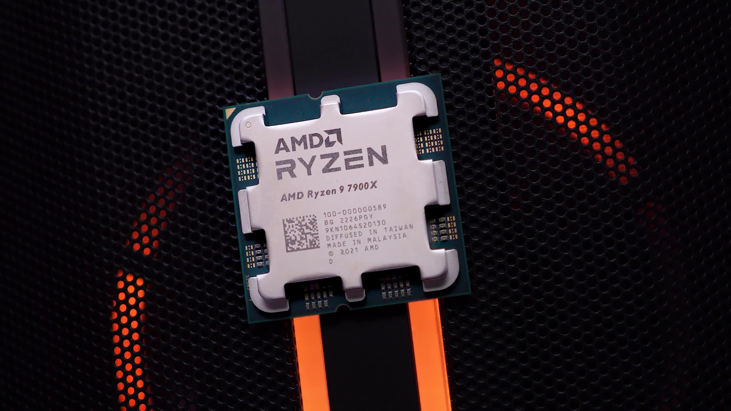 AMD Ryzen 9 7900X vs Intel Core i9 12900K