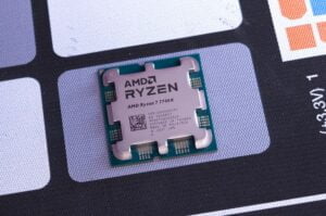 Review AMD Ryzen 7 7700X: mai rapid decât Core i9? Recenzie AMD Ryzen 7 7700X mai rapid decat Core i9
