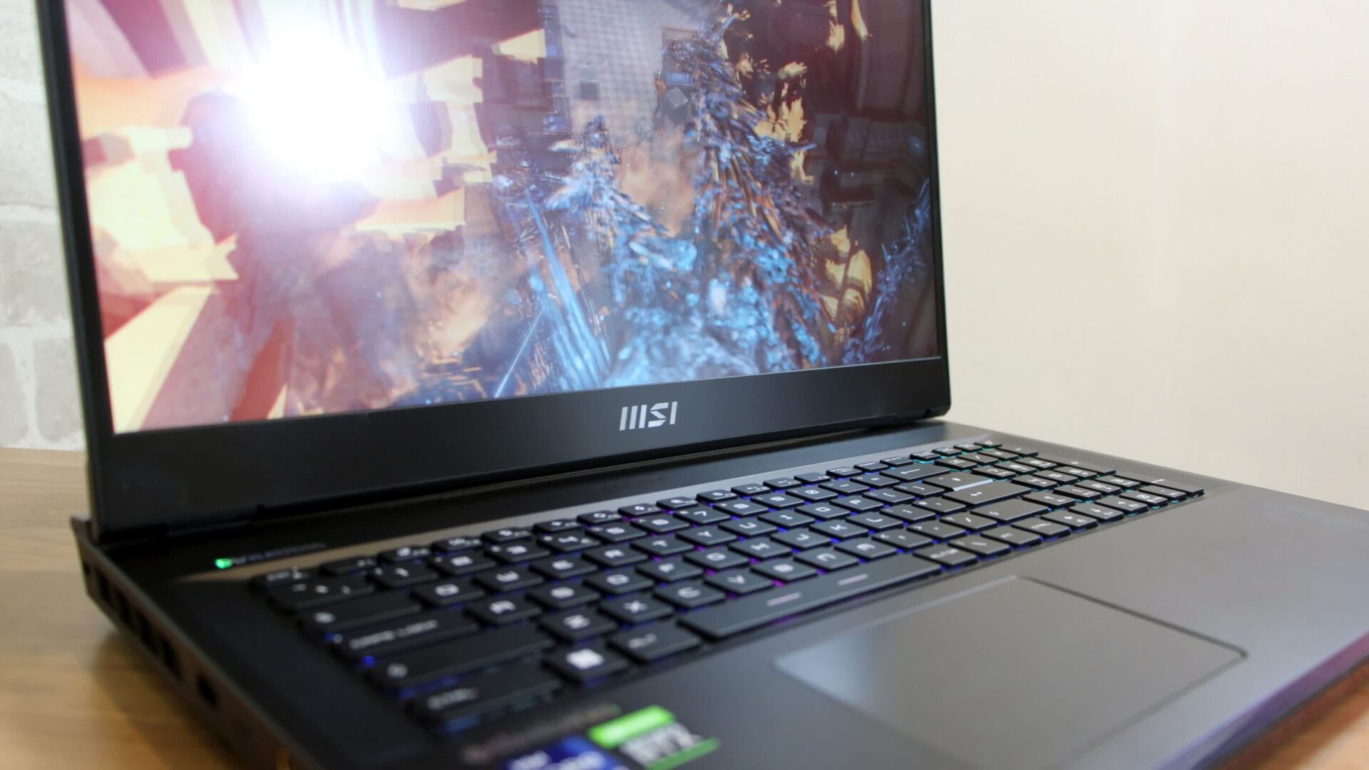 Revizuirea laptopului de gaming MSI Raider GE77 scaled
