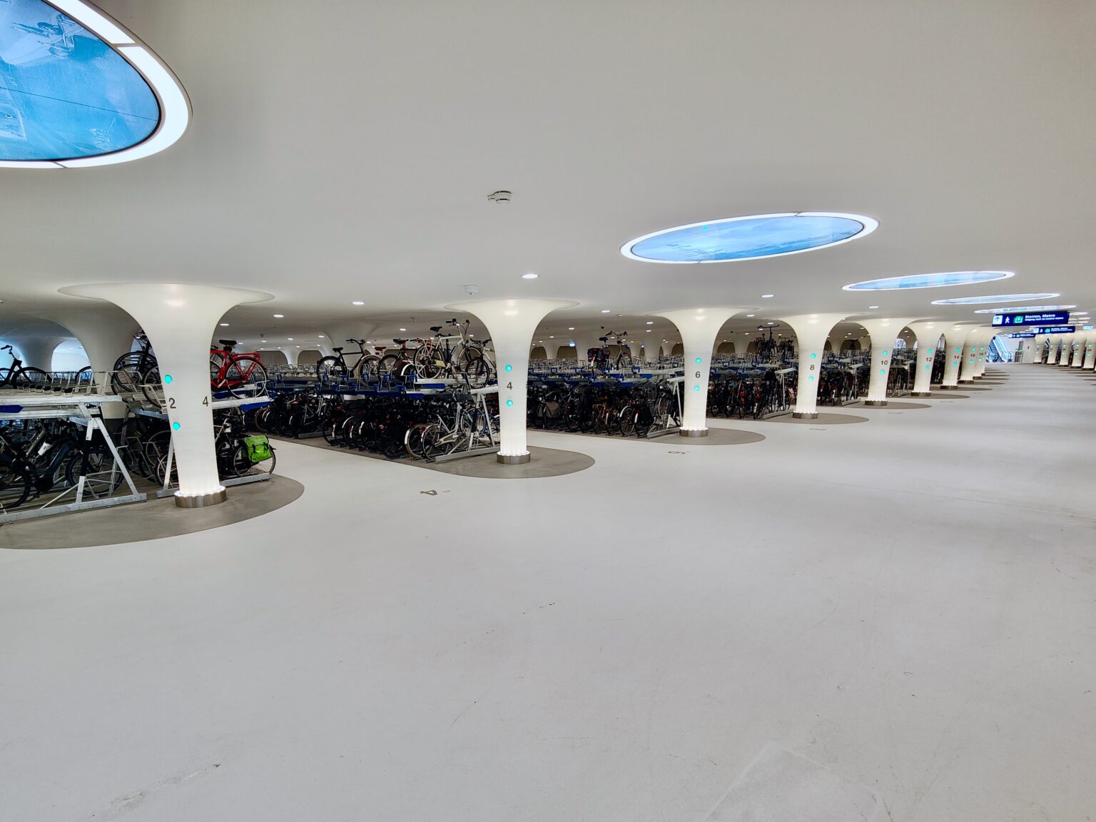 newit ro parcare biciclete electrice amsterdam scaled