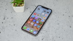 Cum să instalați aplicațiile preferate pe iPhone-uri vechi care nu pot rula iOS 16 Cum sa instalati aplicatiile preferate pe iPhone uri vechi care nu