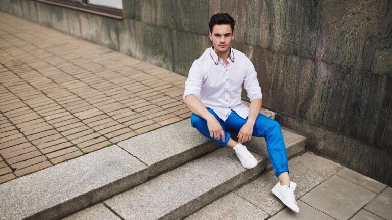 Pantalonii chinos bărbaţi – cea mai versatilă piesă din garderoba ta