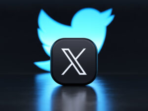 Trolii au inundat X (Twitter) cu falsuri grafice Taylor Swift AI
